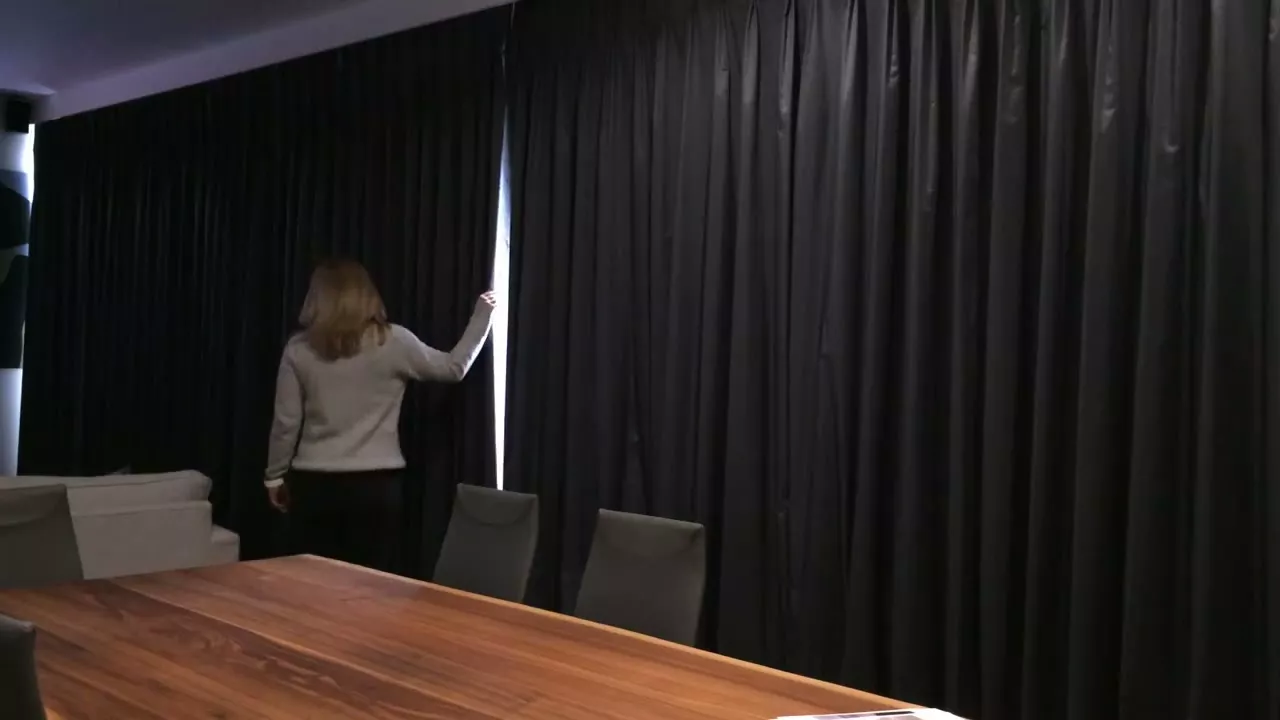 Раздвижные шторы блэкаут 